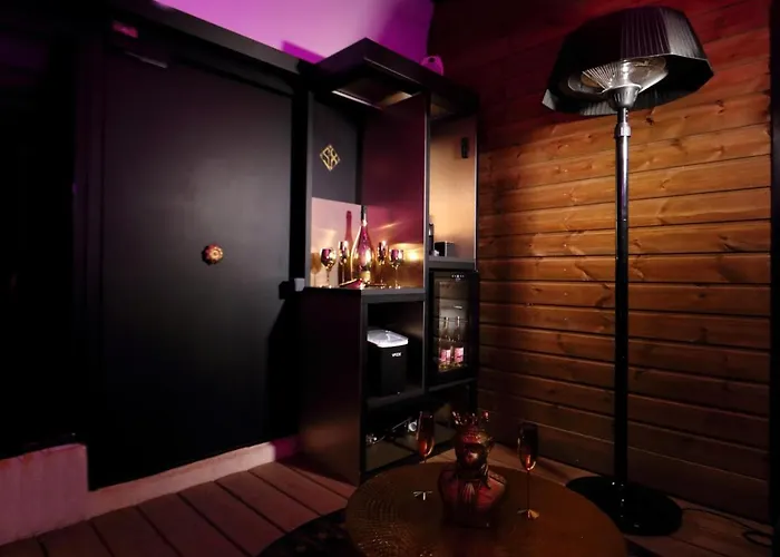 Love hotel Sxcape