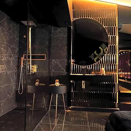 Liefdeshotel Sxcape *